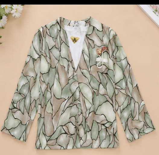 Qeuika Women's Green Abstract Printed Open Front Shrug